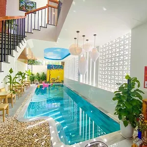 Hotel Mint